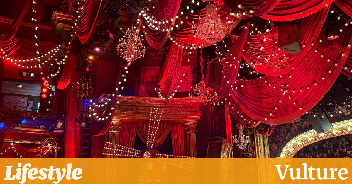 您是哪个西区演出？