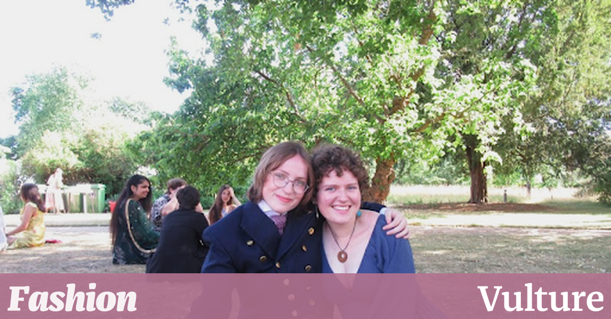 我打算打扮成摄政耙。然后我失去了裤子……