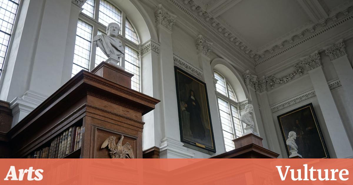 解雇佳能以进行文学变革