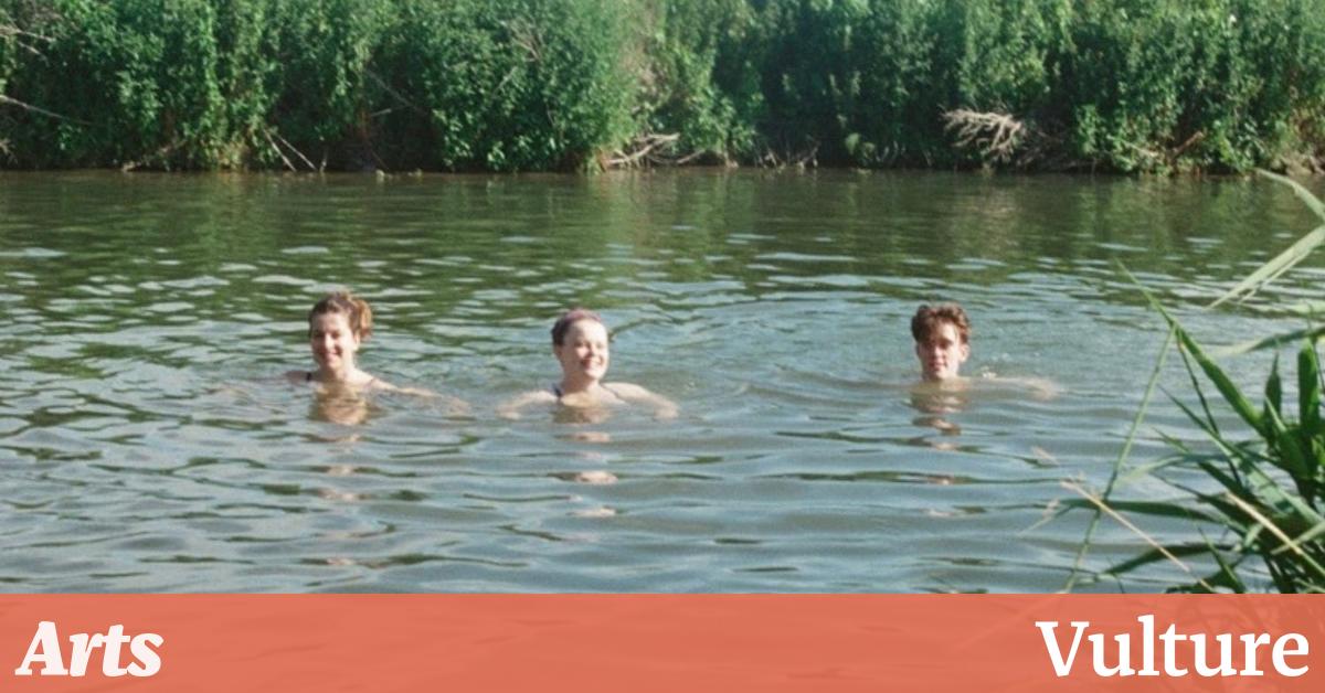 为什么每个人都赤身裸体？