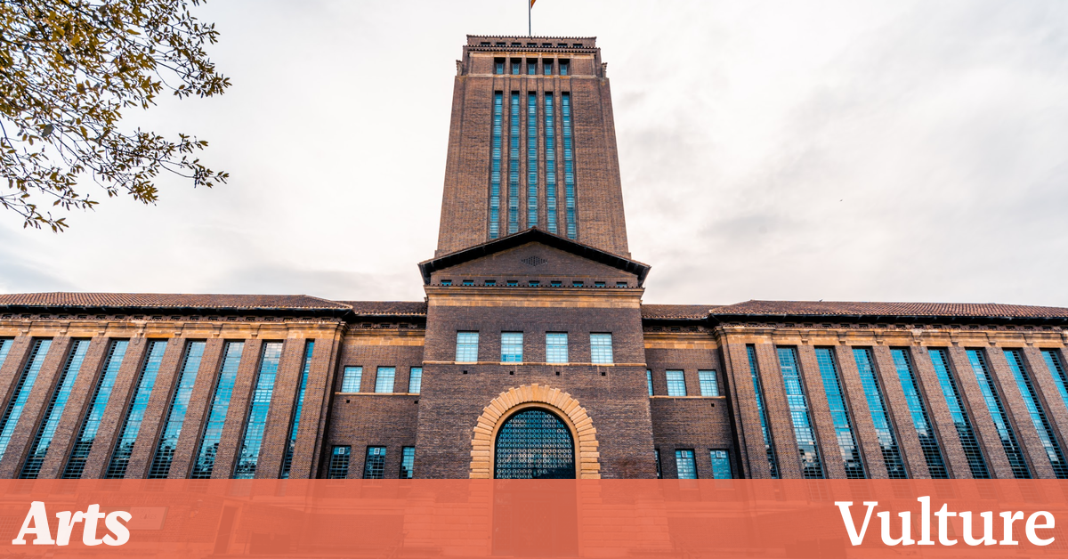 大学图书馆的“宏伟建筑”