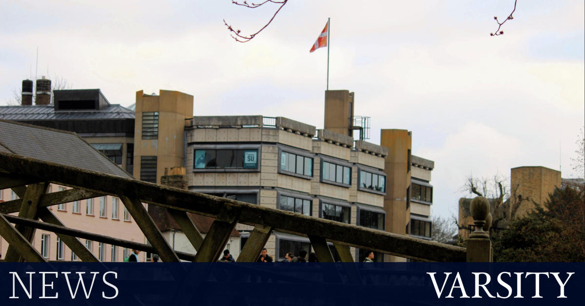 大学理事会撤销大学中心会员资格