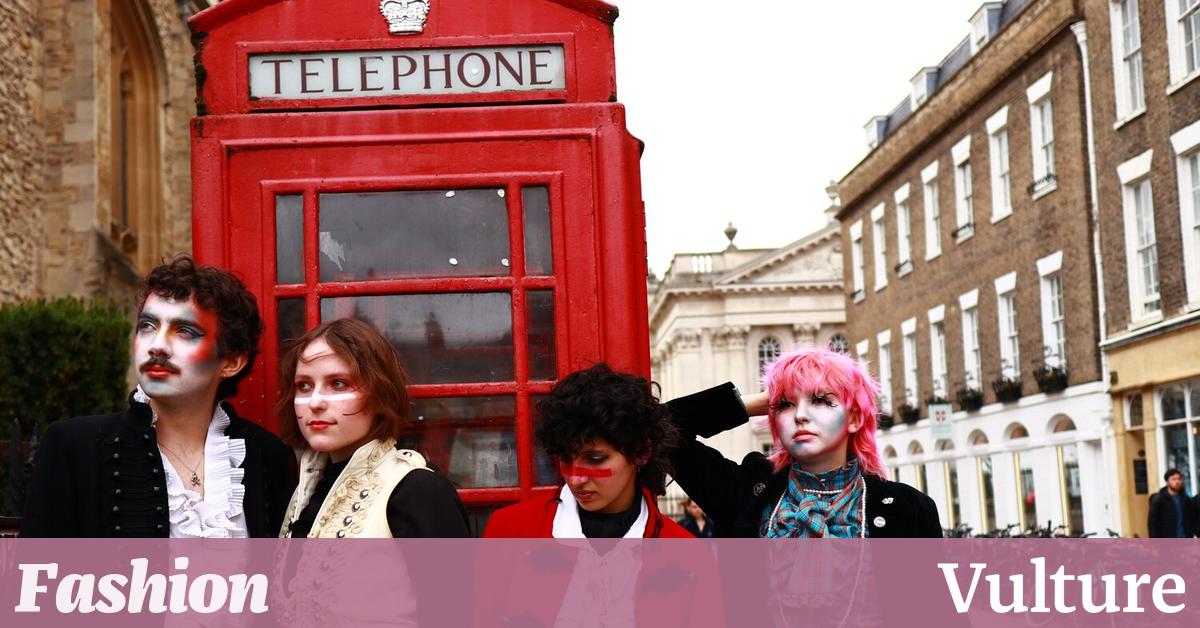 Blitz Kids 的流行、力量和（性别）表演