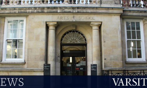 大学决定后，离开护理人员面临无家可归的风险