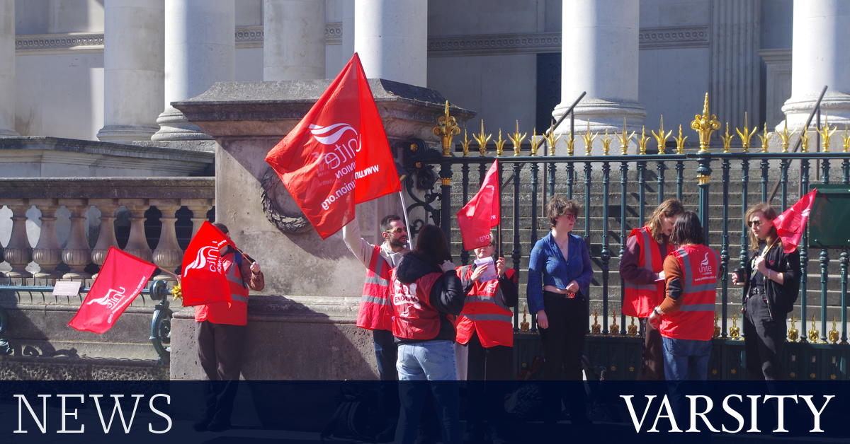 超过500名大学后勤人员罢工